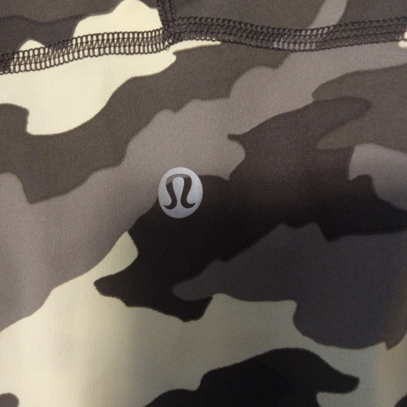 Lululemon T Shirt - Picture 3 of 3